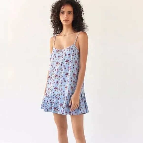 🎃 Urban Outfitters Camille Mini Dress Blue Floral XS NWT - Picture 3 of 9